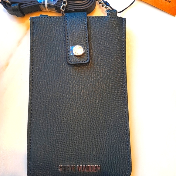 Steve Madden Crossbody Phone Bag - Picture 4 of 5